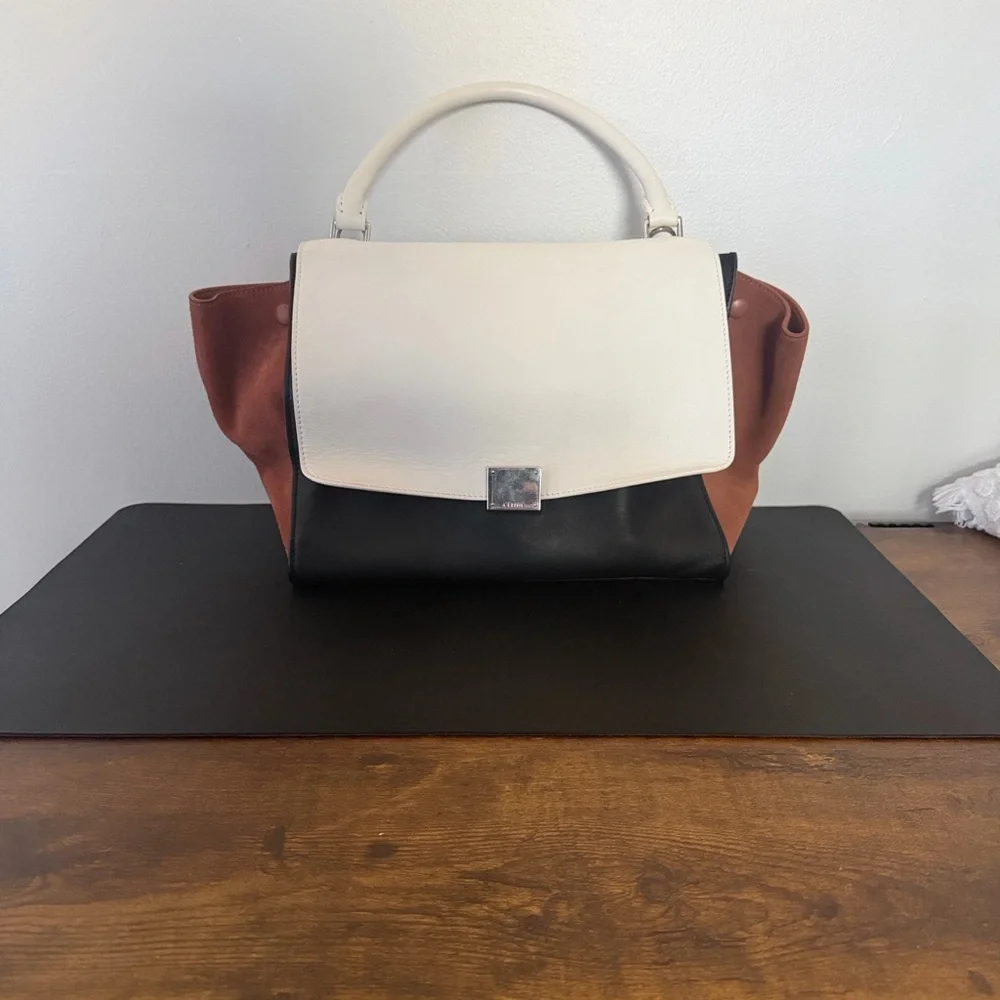 Celine Large Trapeze Tote - Picture 4 of 4